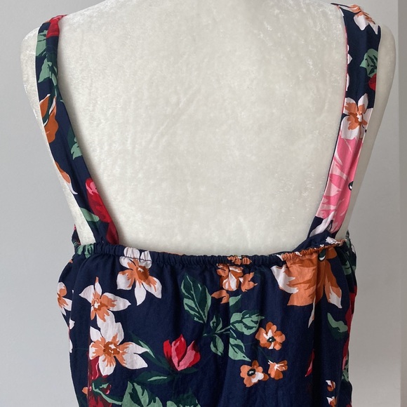 Old Navy Floral Top - Picture 6 of 7